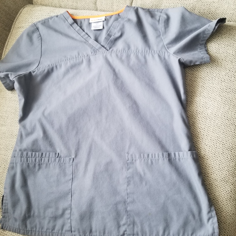 Scrub Top - Picture 2 of 2